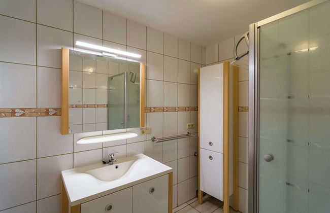 Perfect Spot on Edge of Large Woods with Hot Tub - Photo 10