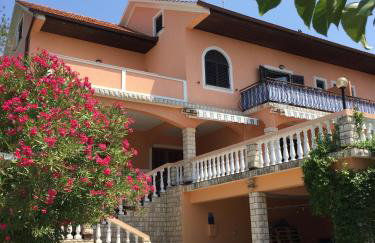 Apartments Tartuga - Photo 1