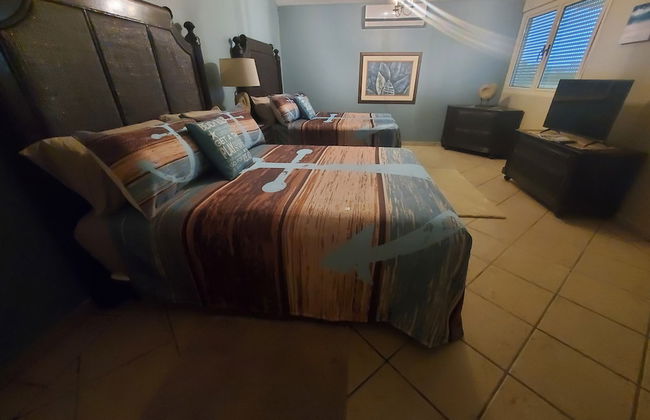 EliMar Bay View Apt - Photo 9