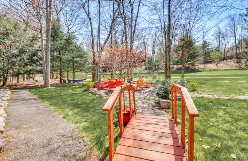 4 Mi to Slopes! Split Rock Resort Home with Fire Pit - Foto 37