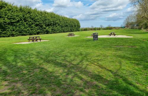 Gorgeous 1-bed Apartment in Wetwang, Driffield - Photo 29