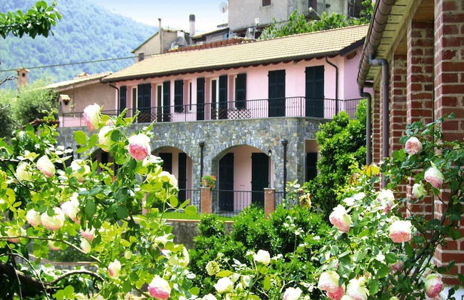 Apartment in Castellaro With Communal Pool-formerly TUI Ferienhaus - Foto 1