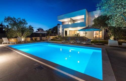 CROWONDER Sun Dance Apartments with Heated Swimming Pool Seaview and Garden - Foto 76