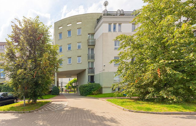 Piaseczno Stylish Apartment by Renters - Photo 48