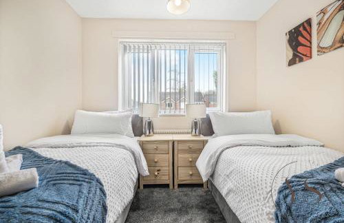 Group-Friendly 3BR Near Dudley + Parking - Foto 7