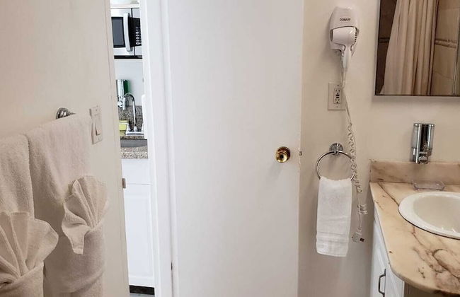 Castle Beach Club Apartments - Photo 87