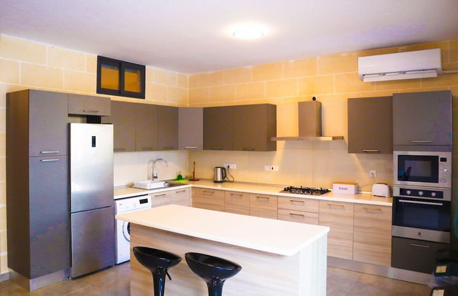 Siku Gozitan House With Pool hot tub - Foto 5