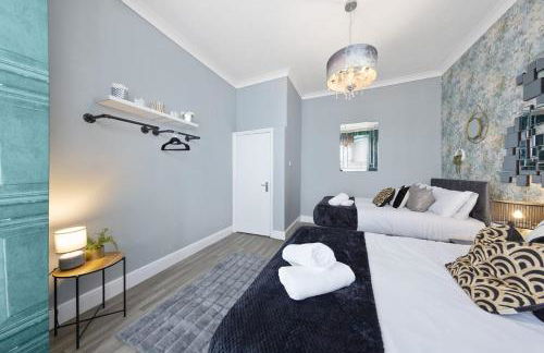 Charming 1 Bedroom Flat in Windmill with Parking - Foto 13