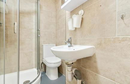 Lovely 2 Bedrooms Flat Next to The Station - Foto 5