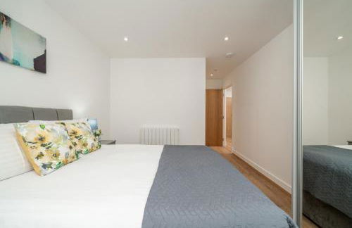 Skyvillion - London River Thames Top Floor Apartments by Woolwich Ferry, Mins to London ExCel, O2 Arena , London City Airport with Parking - Foto 18
