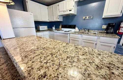 Cottage 7 Lees Ford Marina - Photo 4