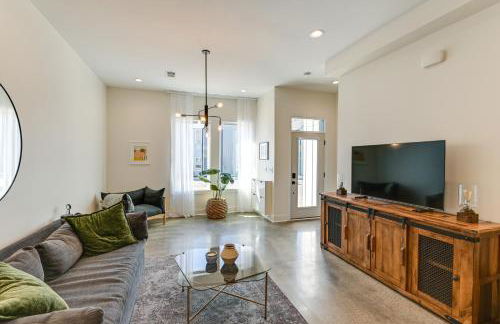 Chic and Modern Townhome 7 Mi to Downtown Nashville - Foto 8