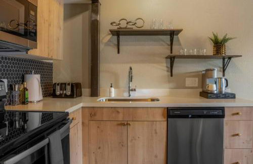 Maltby Motors 2 - Picture Perfect OG Loft near HOU - Foto 8