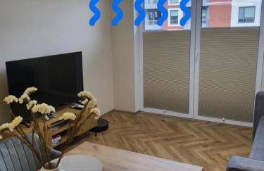 Apartament w Centrum Luksusowy, Klimatyzacja, Full Opcja, Zameldowanie 24h, Duży Parking, Balkon, PlayStation 5, Ekspres, Netflix, Winda, FV, Nowy Budynek - Foto 2