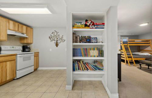 Spacious Family Home with Garage Game Room and Office! - Photo 33