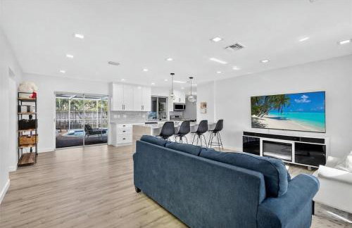 Spacious 3BR Home with Private Pool in Hollywood - Foto 3