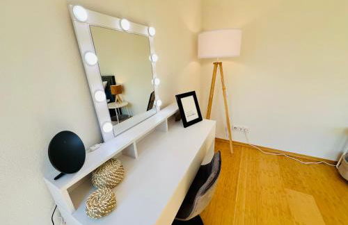 Panoramablick mit Privatparkplatz, 2 Balkone und 1,5 Bäder - Foto 9