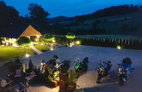 Dwór Bysina - Foto 38