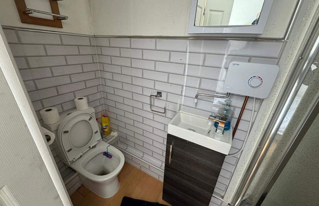 2 Bed Flat - Sleeps 3 - Parking - Wifi - Foto 19