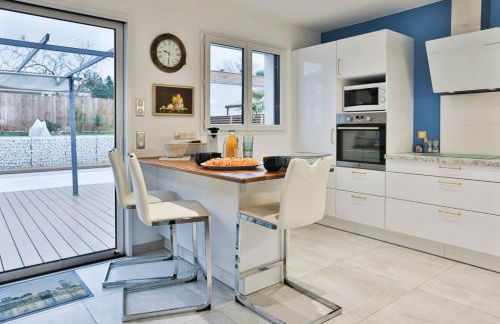 Élégante maison avec piscine - Foto 19