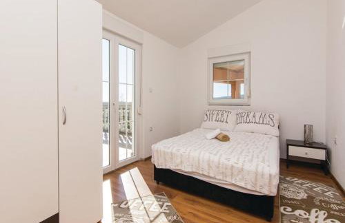 Villa Laura with pool, Budak, Zadar county - Photo 26