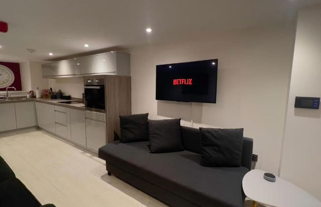 Spacious1br-6guests-walktoshops-fastwifi - Photo 13