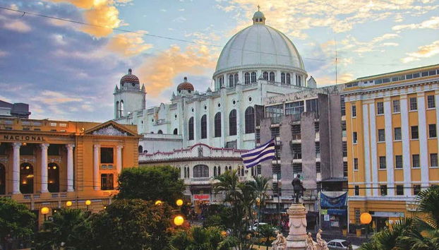 Tour por San Salvador y Suchitoto - Foto 5, Centro histórico de San Salvador