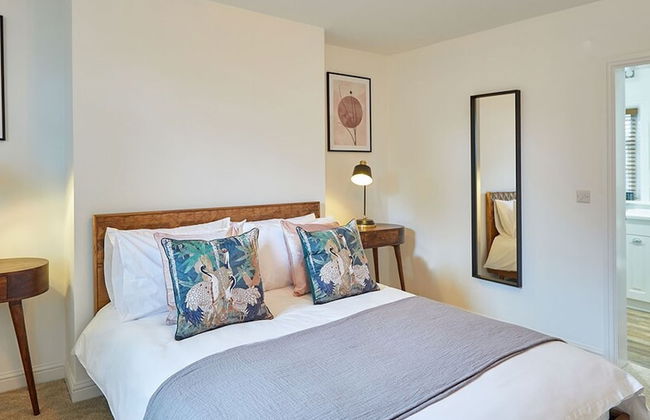 Host Stay Dunsley Chapel - Photo 8