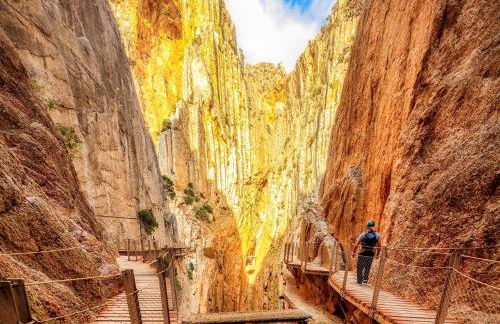 StayatSas Marbella, close to the beach, large 80 m2 terrace, large swimming pools, parking included, 10 minutes from the centre - Foto 79