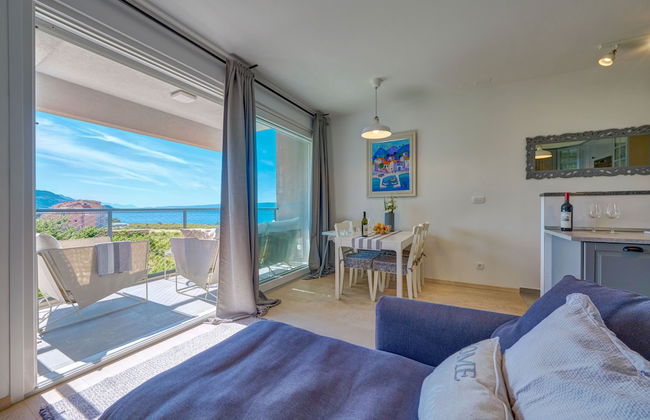 Luxury Seaside Apartment by Litto - Photo 24