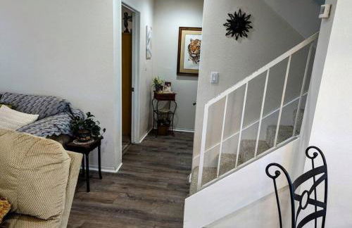 5 Minutes to South Bay Beaches! Private 2 bedroom 2 bath 2 level home with patio Excellent value! - Foto 60