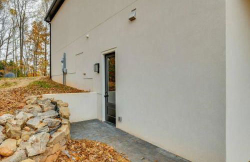 The Flat - A Lake View Retreat with Dock Access - Foto 22