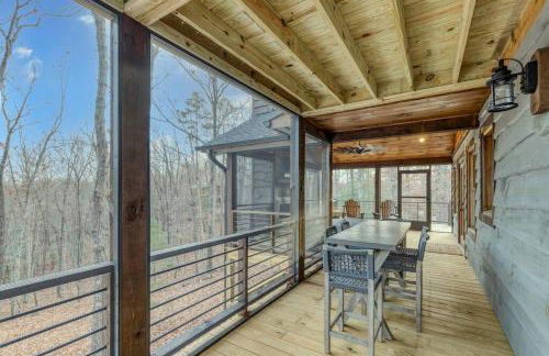 WolfCabin Lux Family Home, Fire Pit, Hot Tub, ADA ramp, ez paved rds - Foto 56