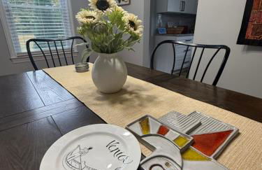 Perfect 4bdrm home with Antique & Modern Accents for Getaways - Foto 21