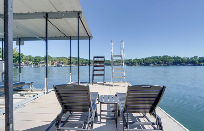 Lakeside Gravois Mills Home w/ Boat Slip + 4 Decks - Foto 49