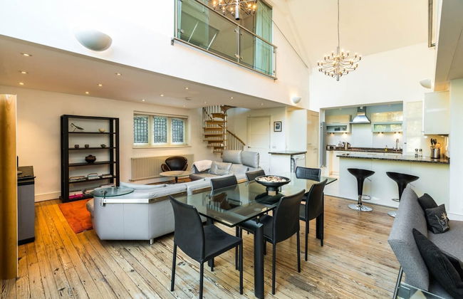 Unique 2 Bedroom Converted Artist's Studio - Foto 6