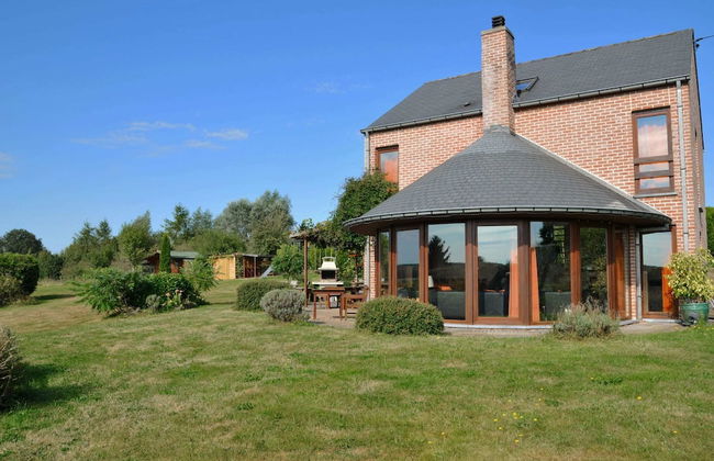 Holiday Home in Somme-leuze With Pool & Sauna - Foto 23