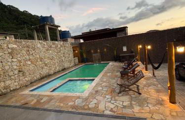 Casa e espaço sahy - Foto 1