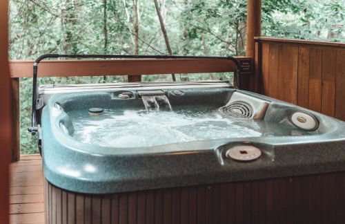 Great Frontier Cabin at American Heartland Cabins - Photo 3