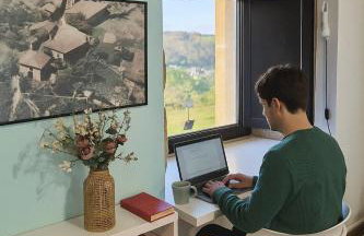 Encantadora Villa de Piedra con Jardín y Chimenea - Foto 18