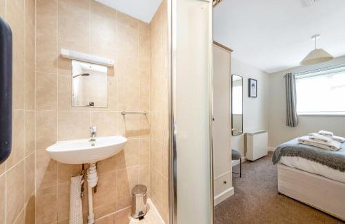 Finest Retreats - Ryedale Hall Cottage - Photo 8