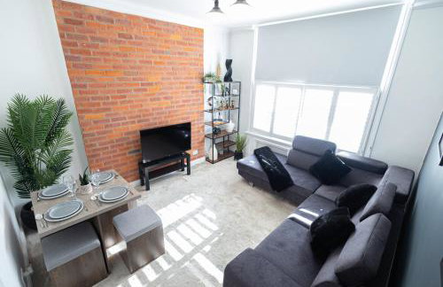 Chic 1-Bedroom Flat - 10 Min Walk to Westfield London - Foto 5