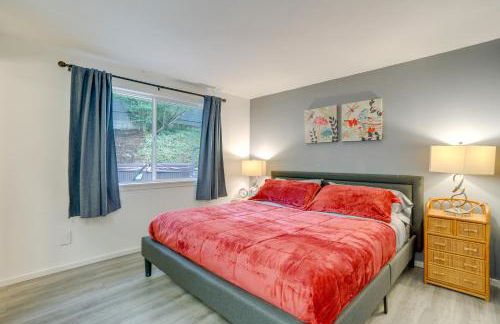 3 Mi to Lake Sammamish! Pet-Friendly Home with Deck - Foto 14