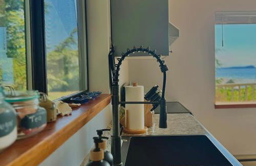 Water Views - Wood Stove - Quiet & Private Stay - Foto 13