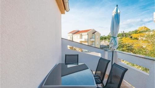 1 Bedroom Cozy Apartment In Vidalici - Foto 2