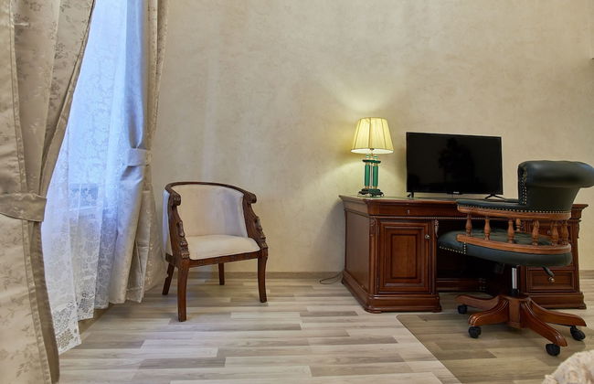 Presidential Apartment In The Old Town Square - Photo 15