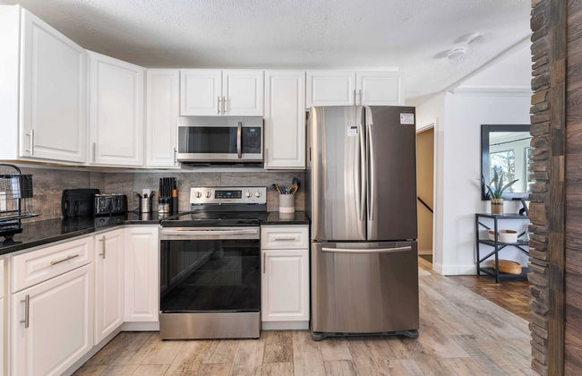 Birchwood by Avantstay Game Room + Lake Access - Photo 14