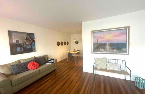 2 Bedroom Apartment Free Reserved Parking - Foto 47