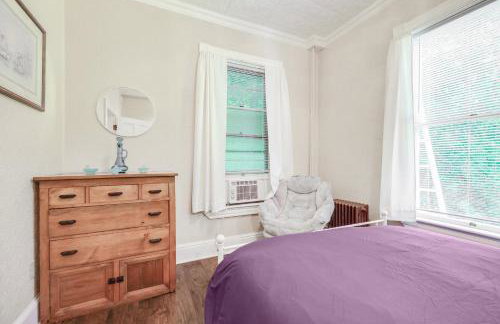 2-Acre Property Victorian Home in Brownville! - Foto 13