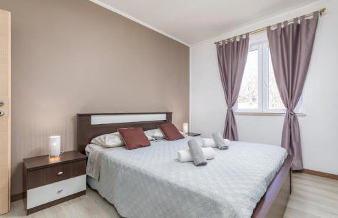 Cozy Apartment In Pilkovici With Wifi - Photo 38